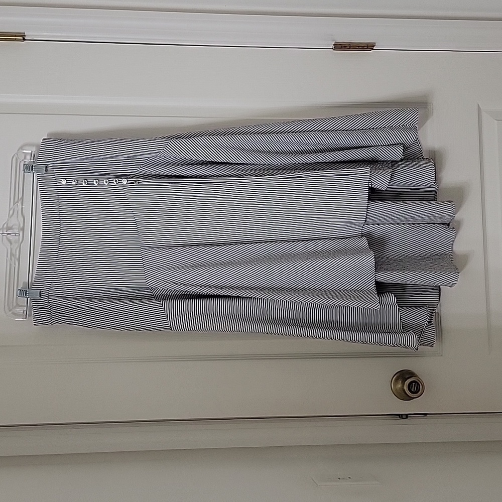 Calvin Klein Size Unknown Gray White Striped High-Low Hem Midi Skirt, NWOT